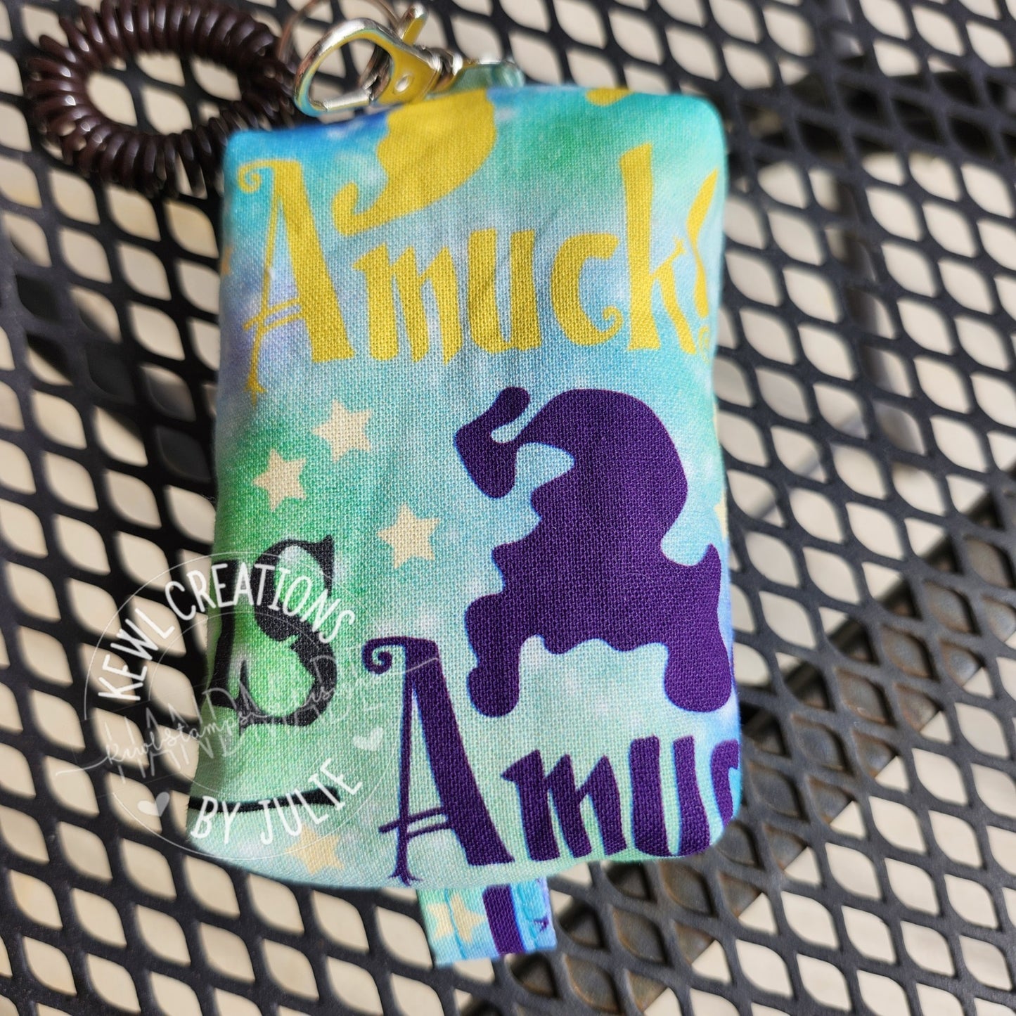 Itty Bitty Boxy bag with swivel clasp