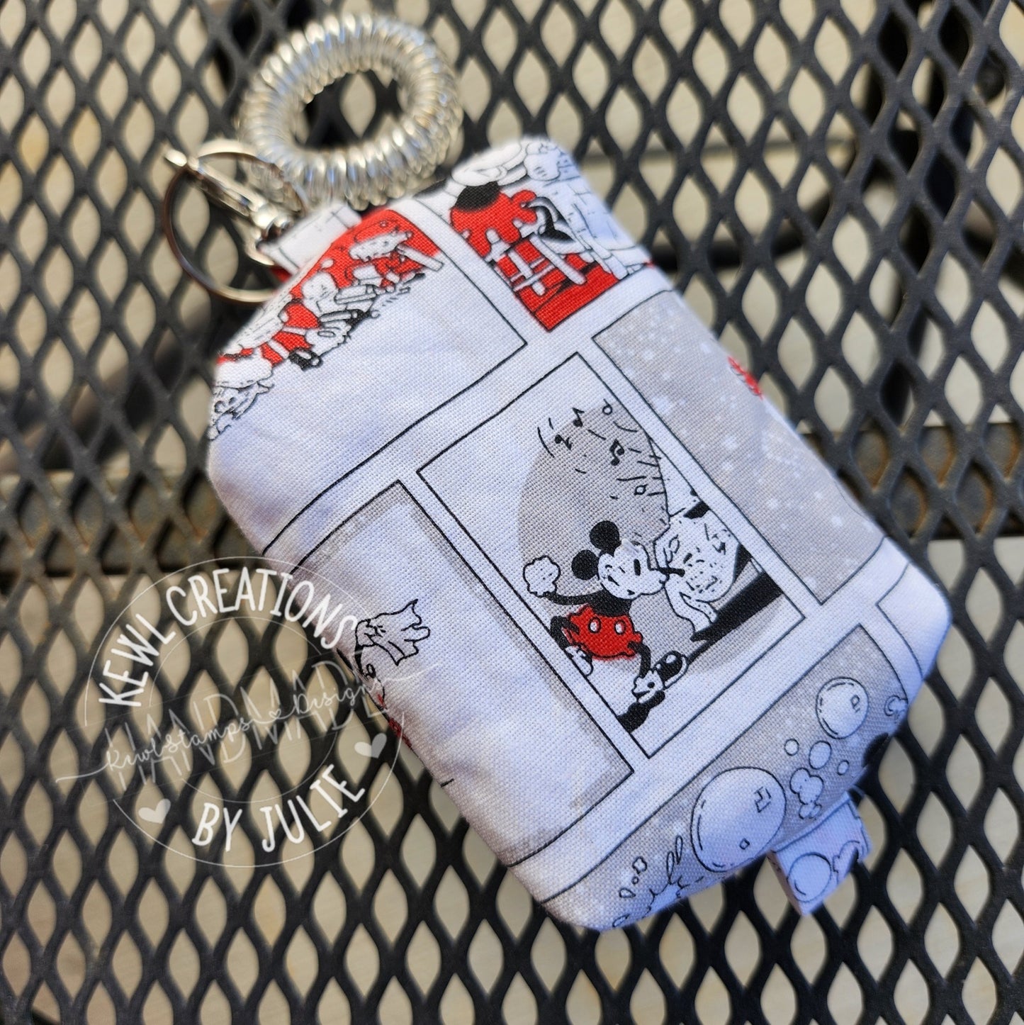 Itty Bitty Boxy bag with swivel clasp