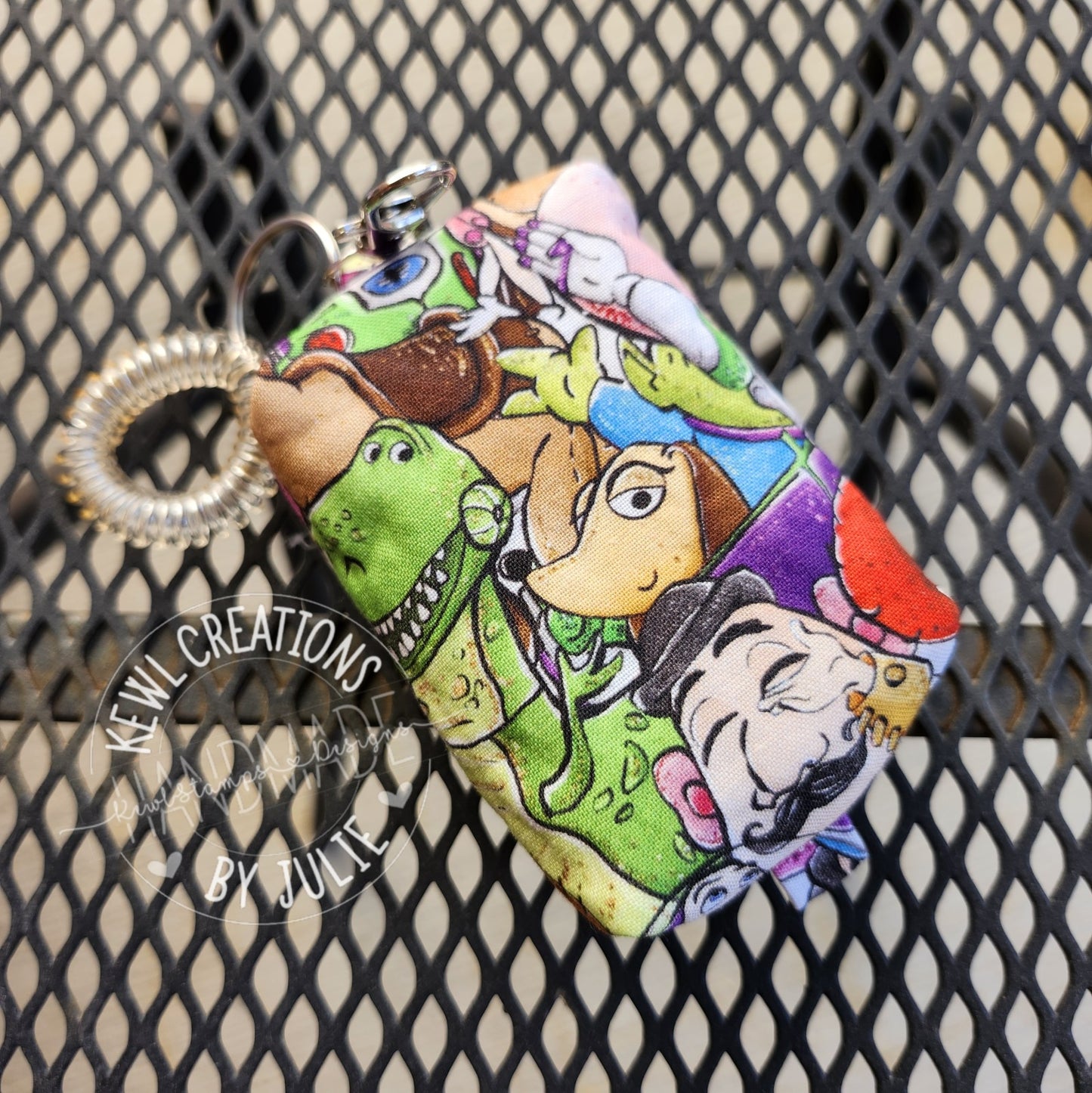 Itty Bitty Boxy bag with swivel clasp