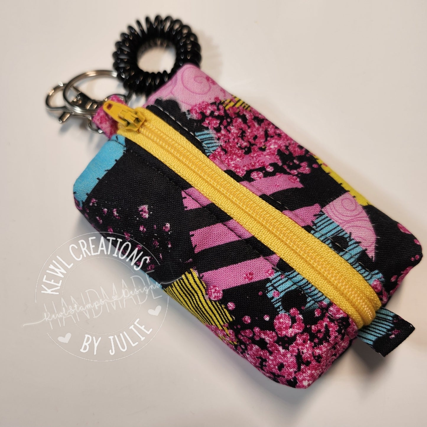 Itty Bitty Boxy bag with swivel clasp