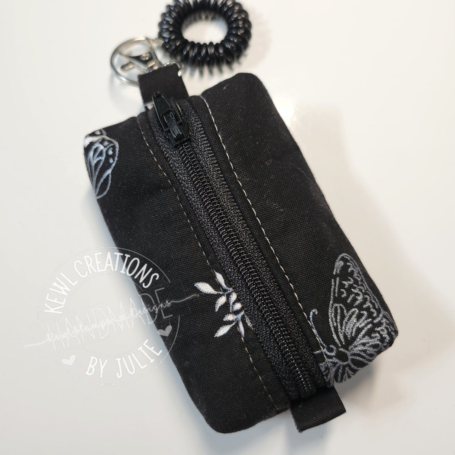 Itty Bitty Boxy bag with swivel clasp