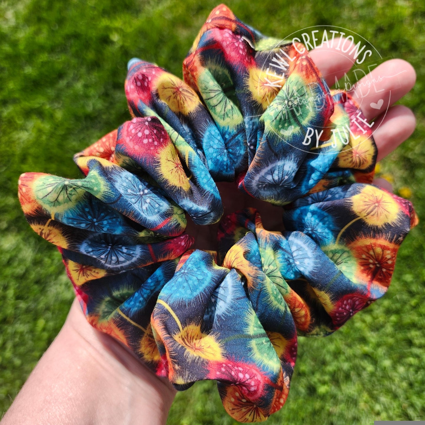 Cute and fashionable scrunchies | hair ties