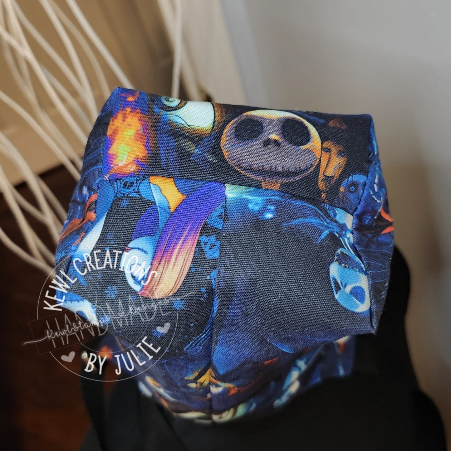 Boxed bottom - H2O 2GO sling bag - Pattern by LindsHandmade