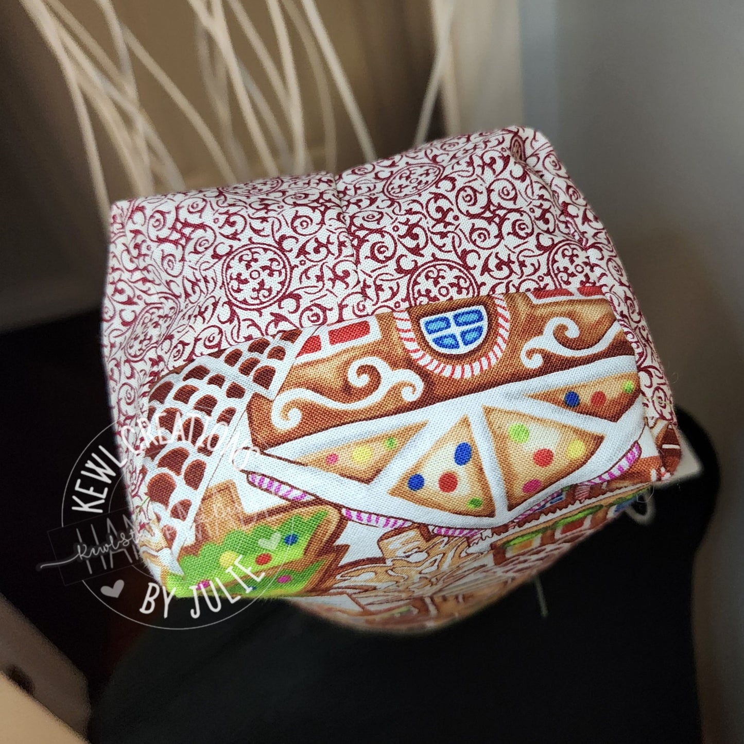 Boxed bottom - H2O 2GO sling bag - Pattern by LindsHandmade