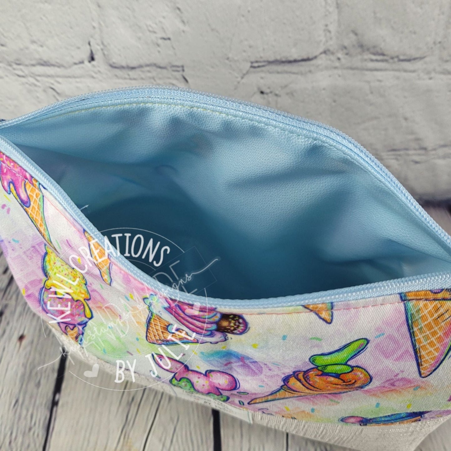 Reusable Fabric Snack pouches, ideal for dry-snacks