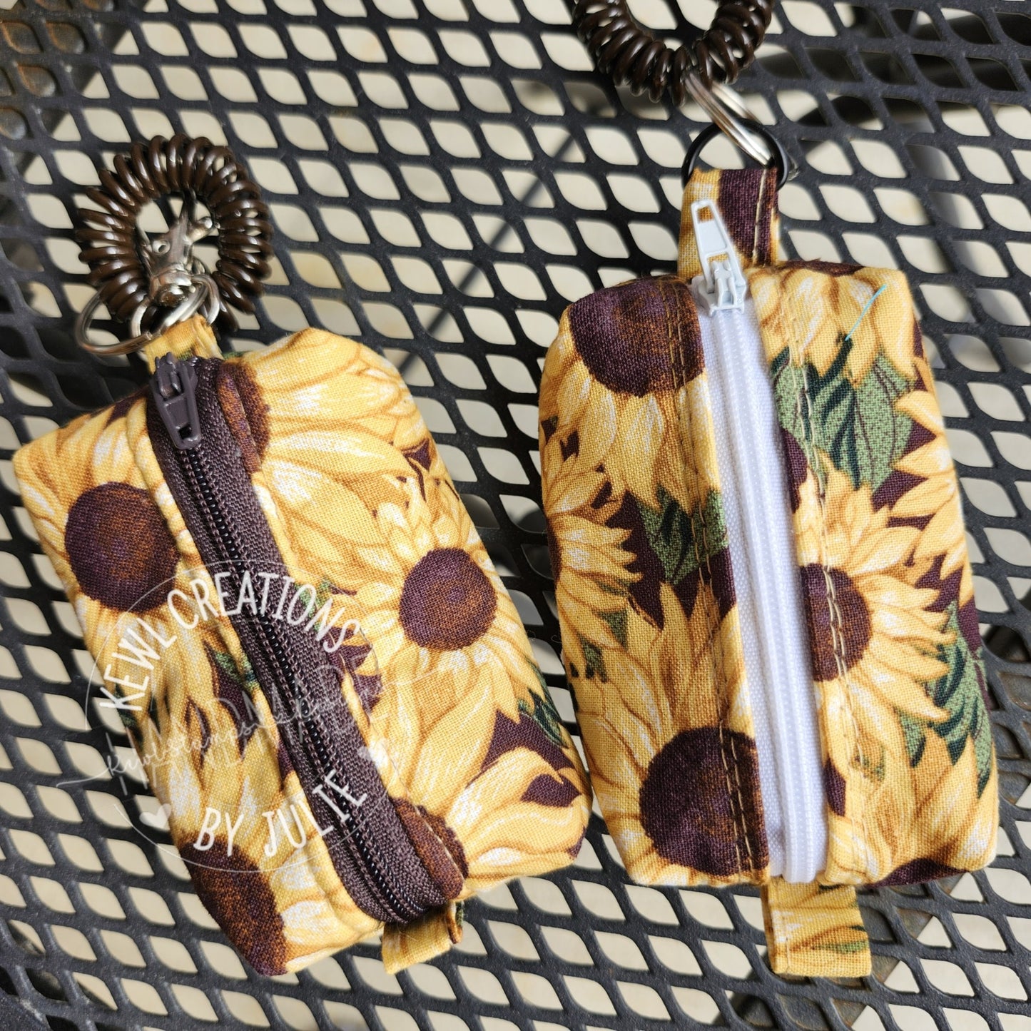 Itty Bitty Boxy bag with swivel clasp