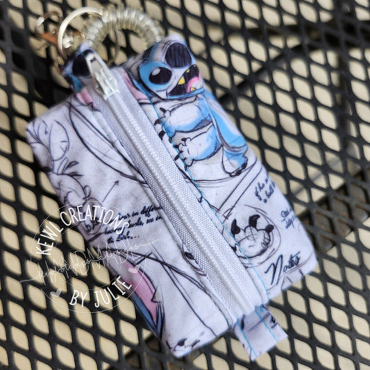 Itty Bitty Boxy bag with swivel clasp