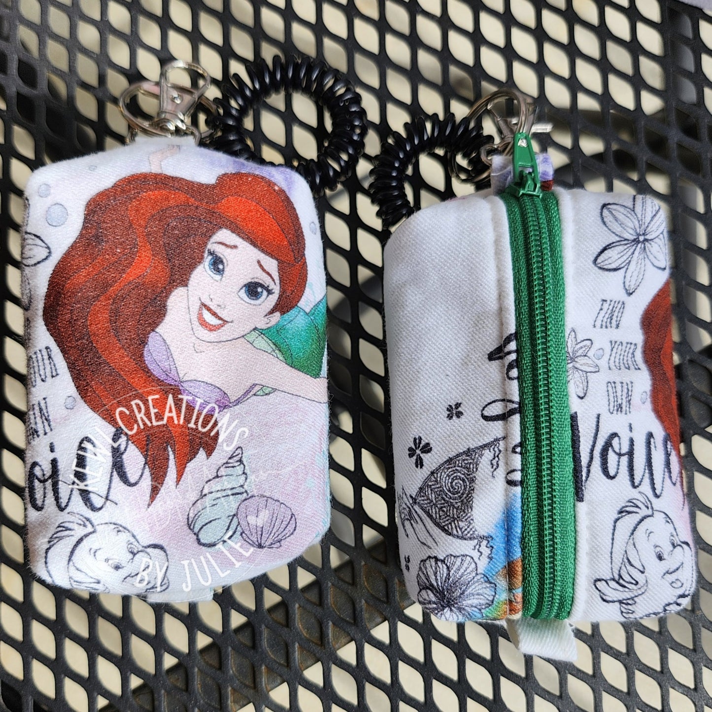 Itty Bitty Boxy bag with swivel clasp