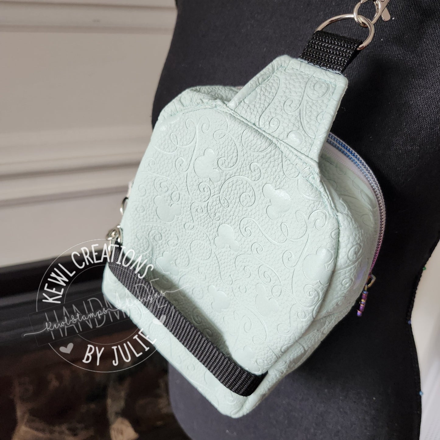 Bag - Mav Pack sling bag - Pattern by LindsHandmade