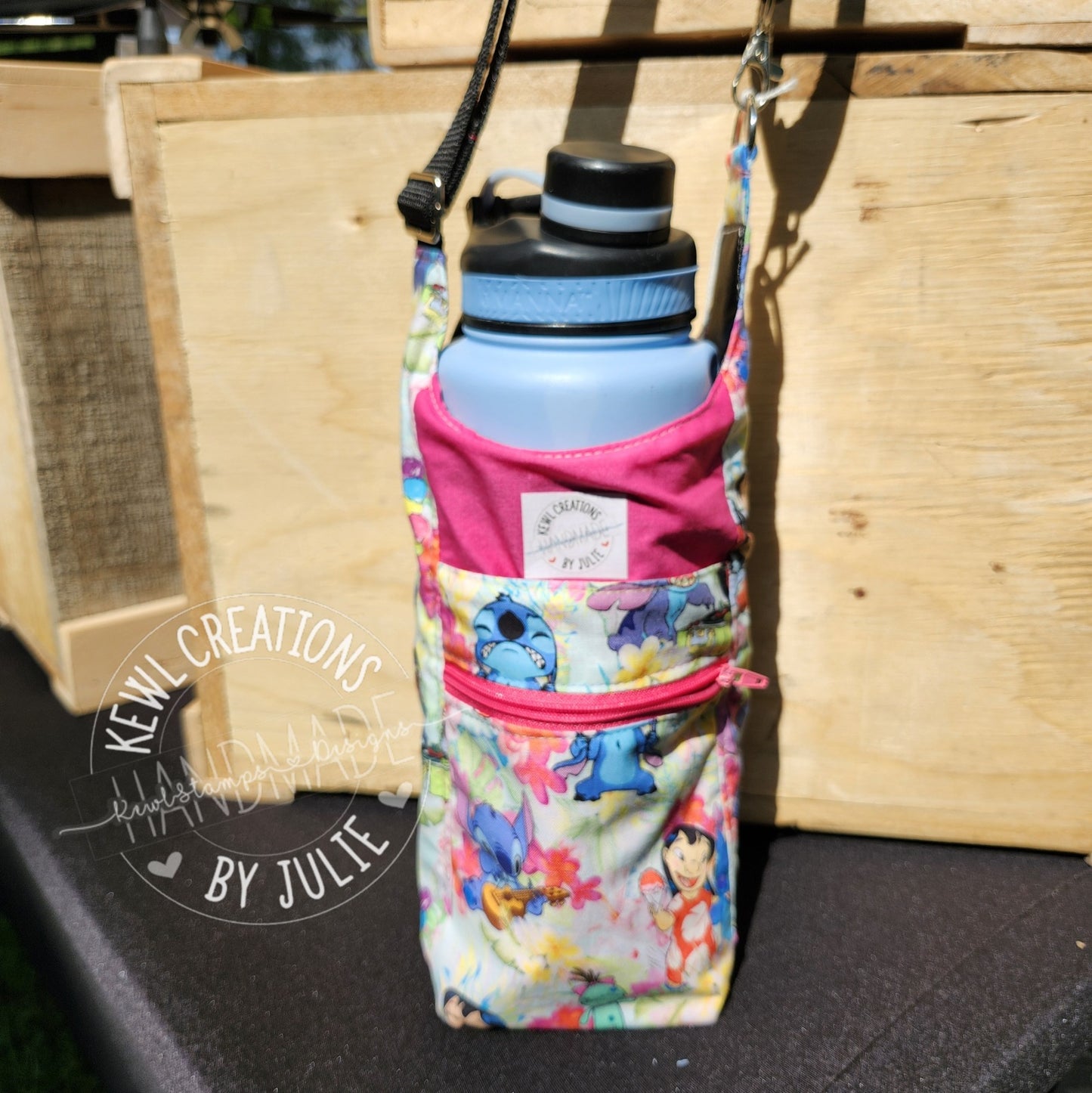 Boxed bottom - H2O 2GO sling bag - Pattern by LindsHandmade