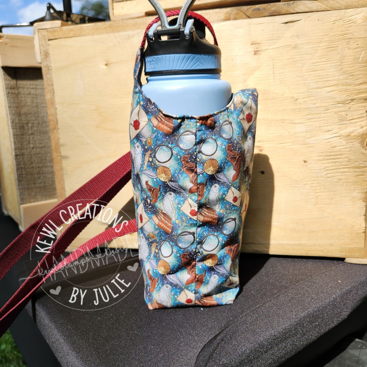 Boxed bottom - H2O 2GO sling bag - Pattern by LindsHandmade
