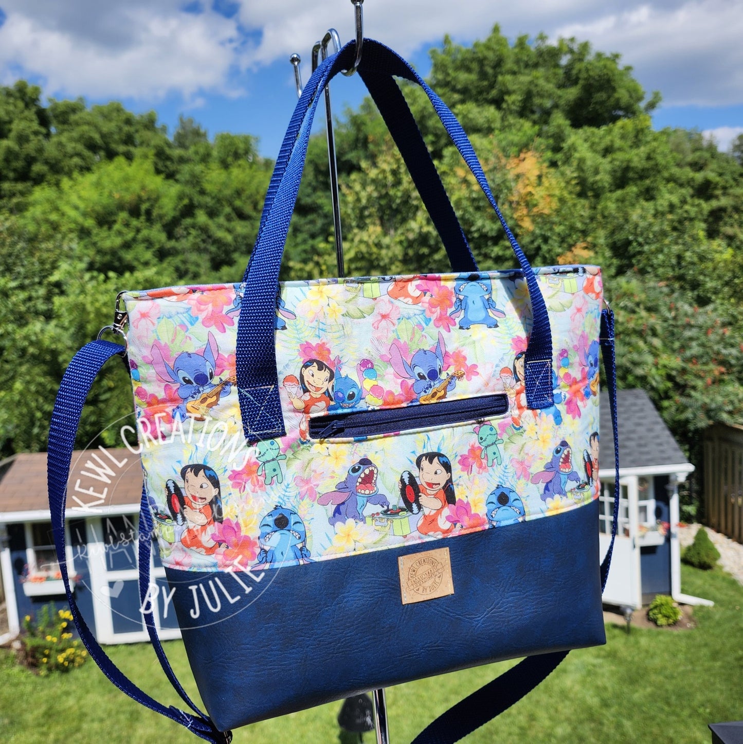 Boxed bottom handbag tote crossbody