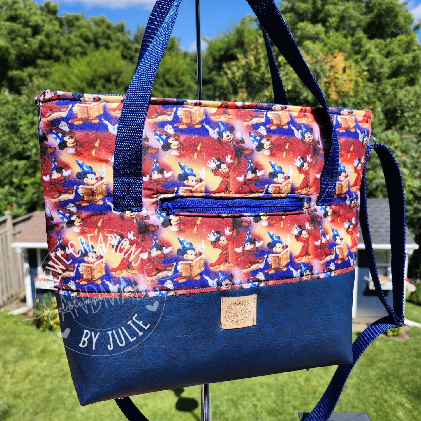 Boxed bottom handbag tote crossbody