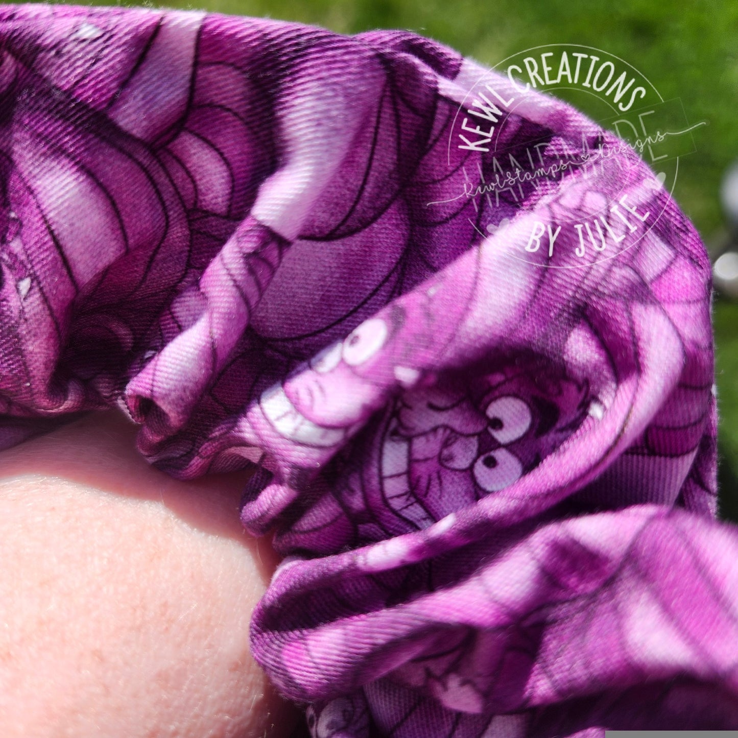Cute and fashionable scrunchies | hair ties