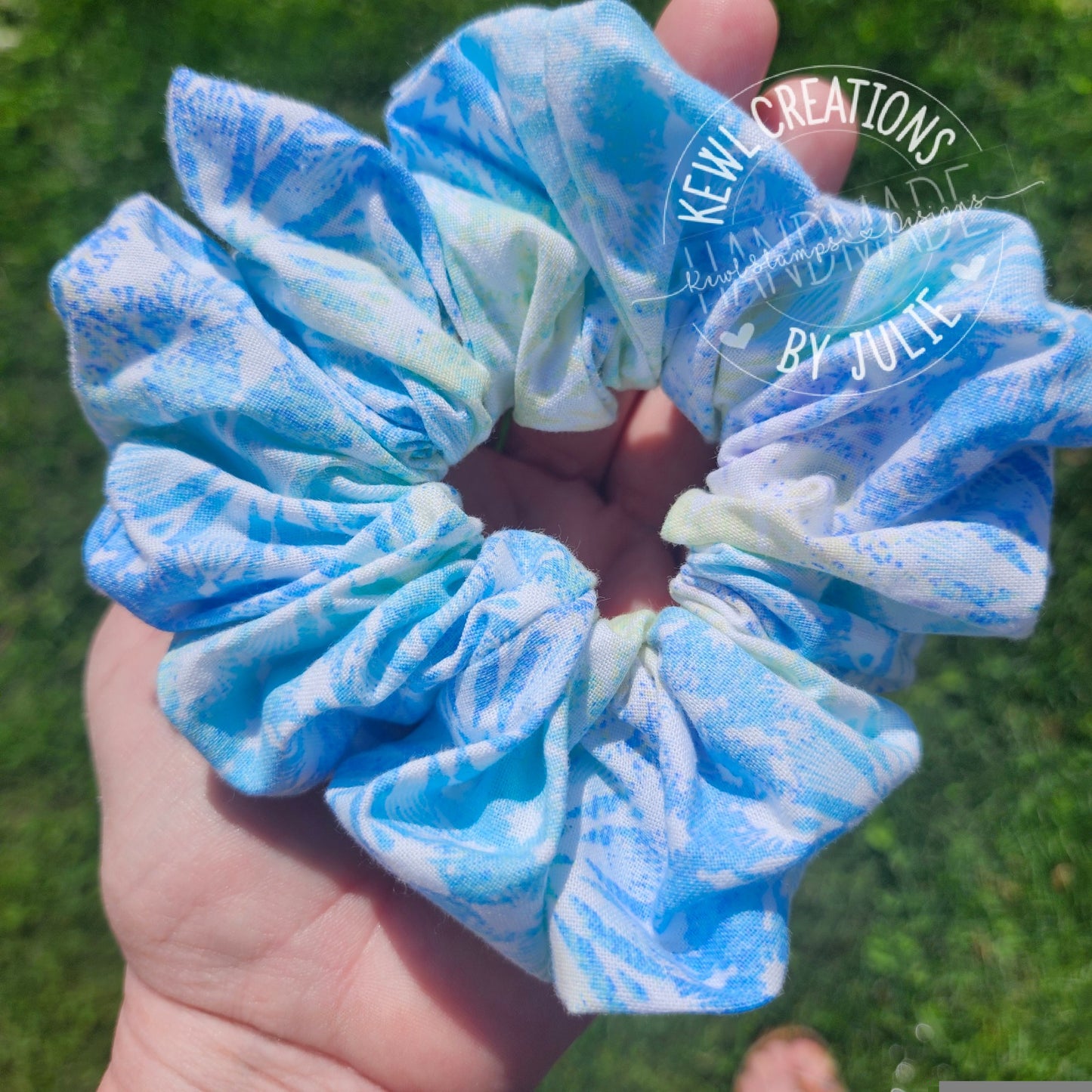 Cute and fashionable scrunchies | hair ties