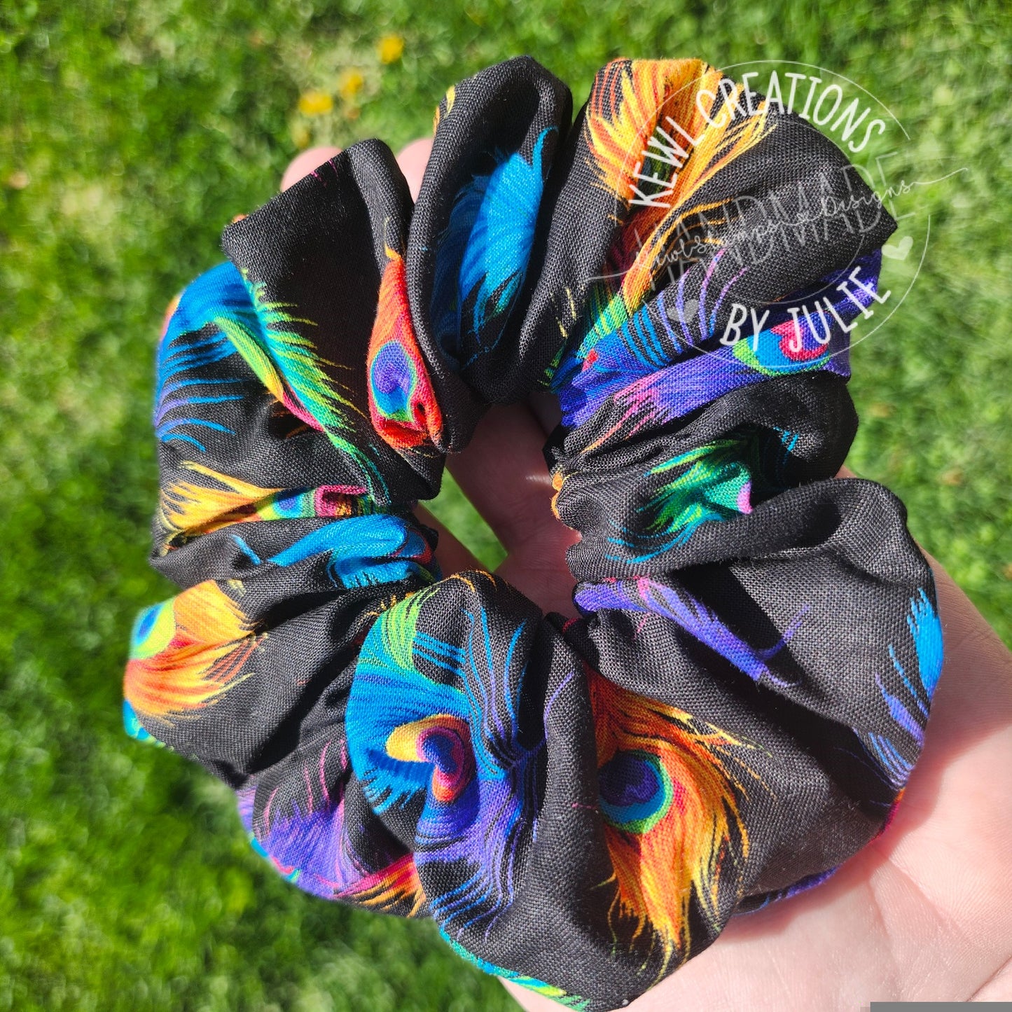 Cute and fashionable scrunchies | hair ties