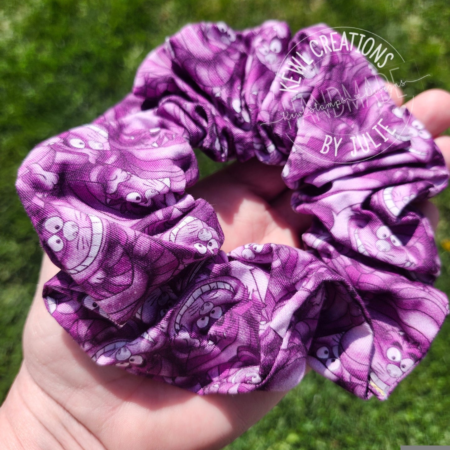Cute and fashionable scrunchies | hair ties