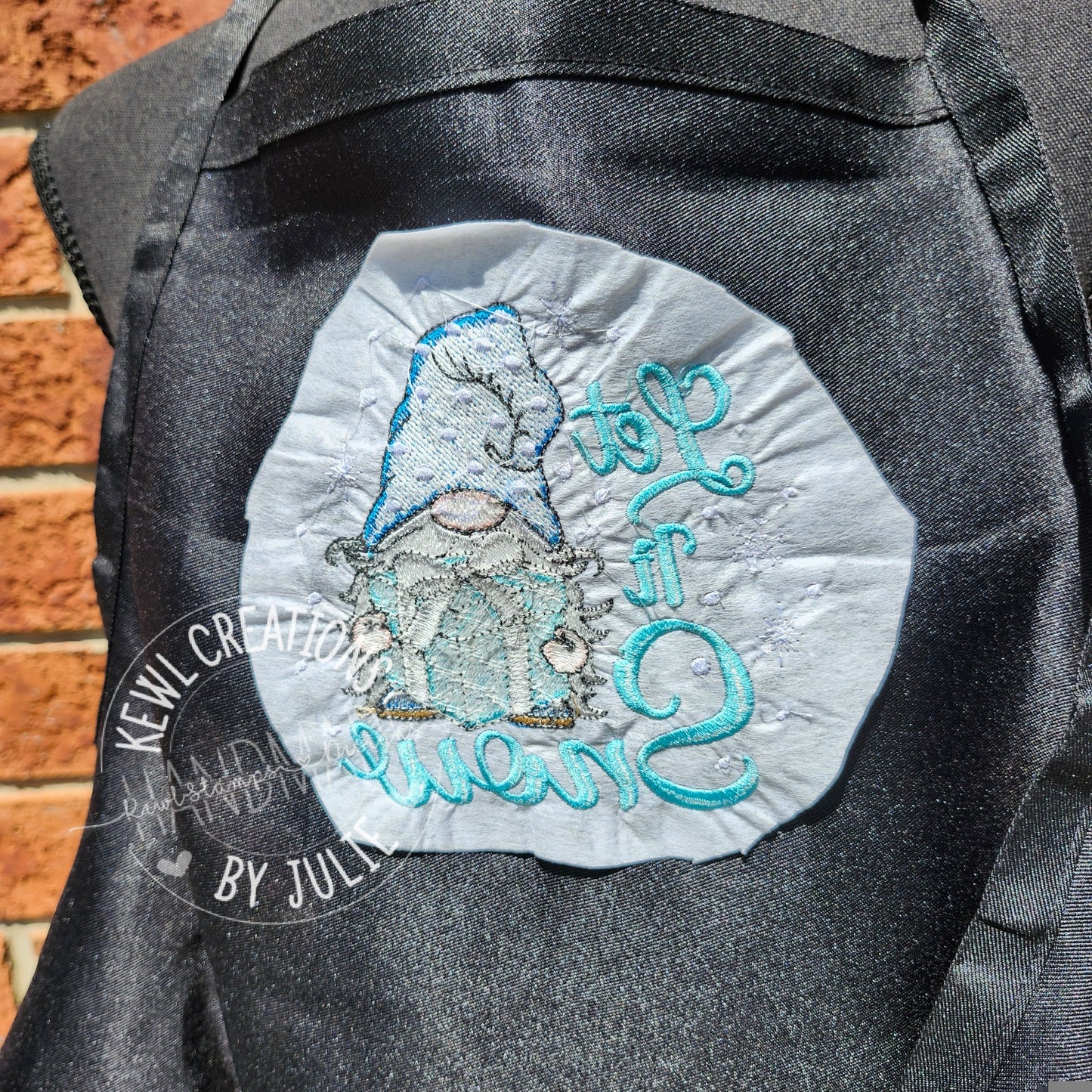 Apron | Embroidered aprons
